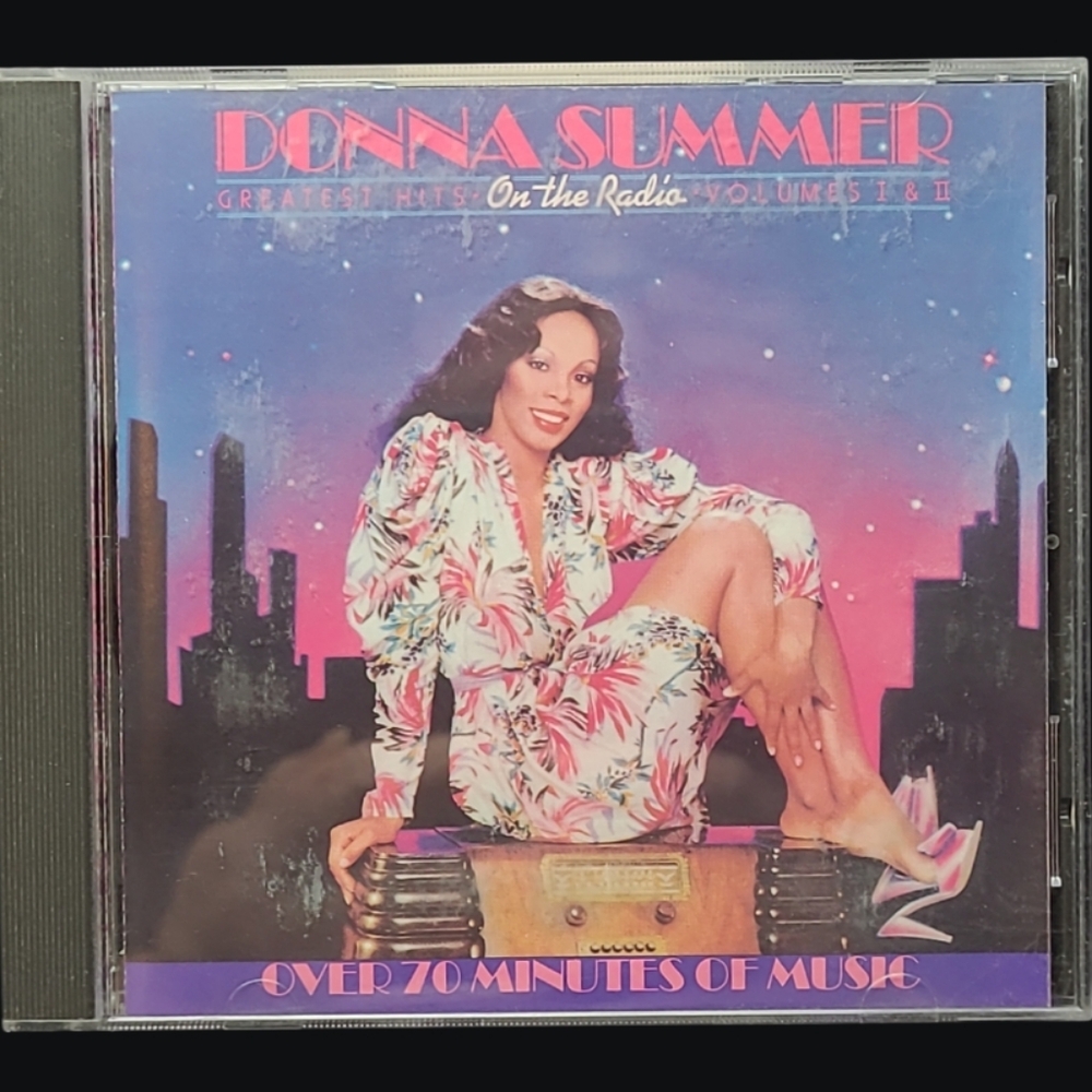 MUSIC CD  1979 "DONNA SUMMER" ON THE RADIO GREATEST HITS VOLUM 1 & 2